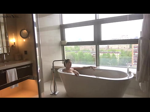 ❤️ زبردست بيبي جوش سان غسل خاني ۾ هن جي بلي کي ڇڪيندي آهي ❤️❌  اسان وٽ